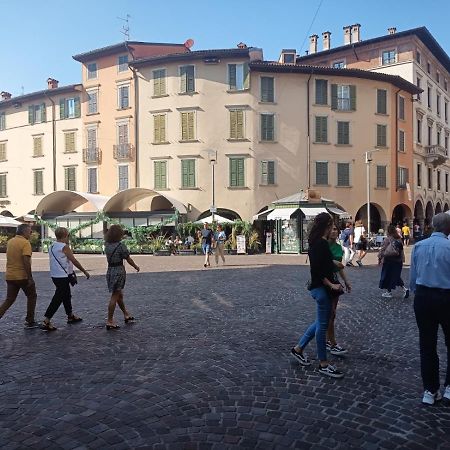 "A Casa Di Giacomo" Luxury Rooms Con Aria Condizionata Bergamo Eksteriør billede